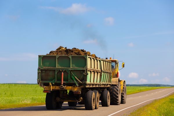 Bulk Soil Delivery in Van Nuys