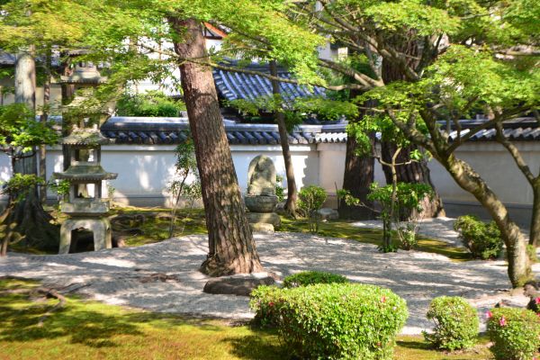 Zen Garden Landscaping in Van Nuys