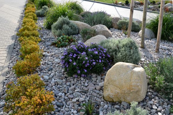 Decorative Rock Installation in Van Nuys