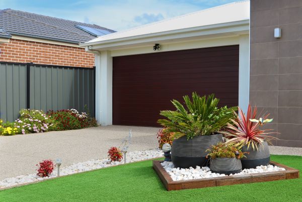 Front Yard Landscaping in Van Nuys