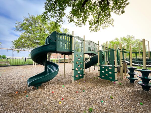 Playground Mulch Service in Van Nuys